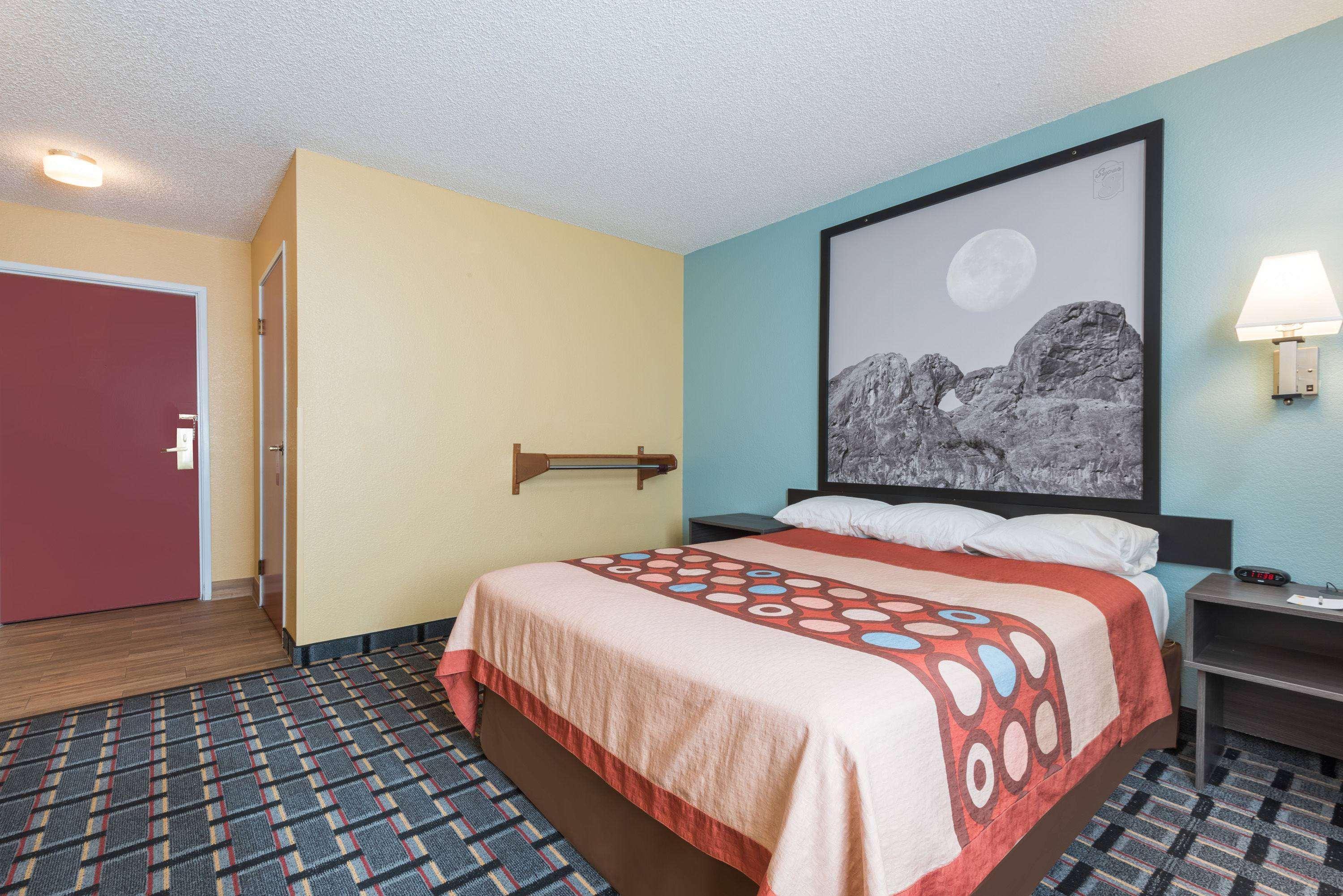 Super 8 By Wyndham Henderson North East Denver Exterior photo